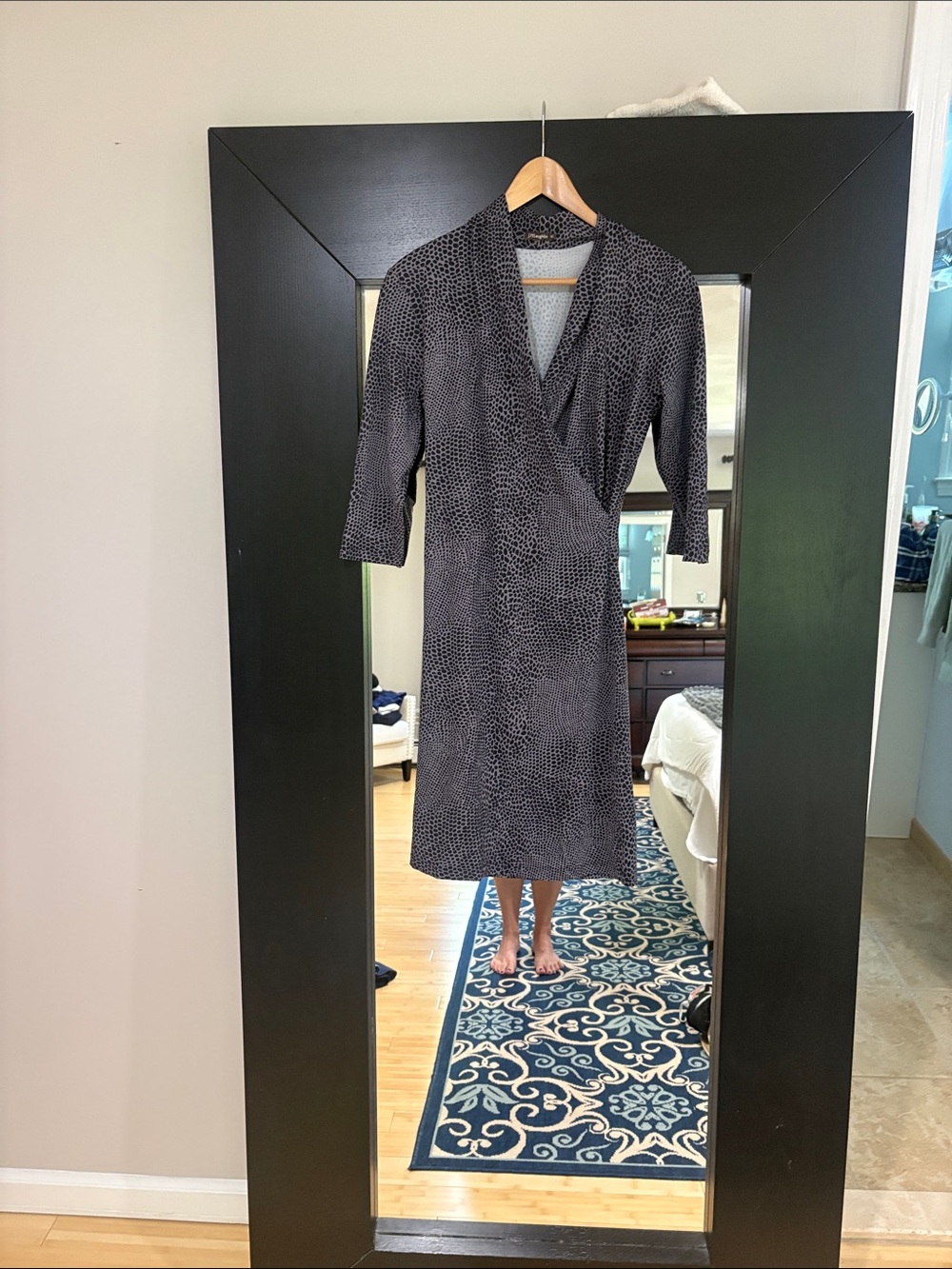 J. McLaughlin Gray and Black Printed Wrap